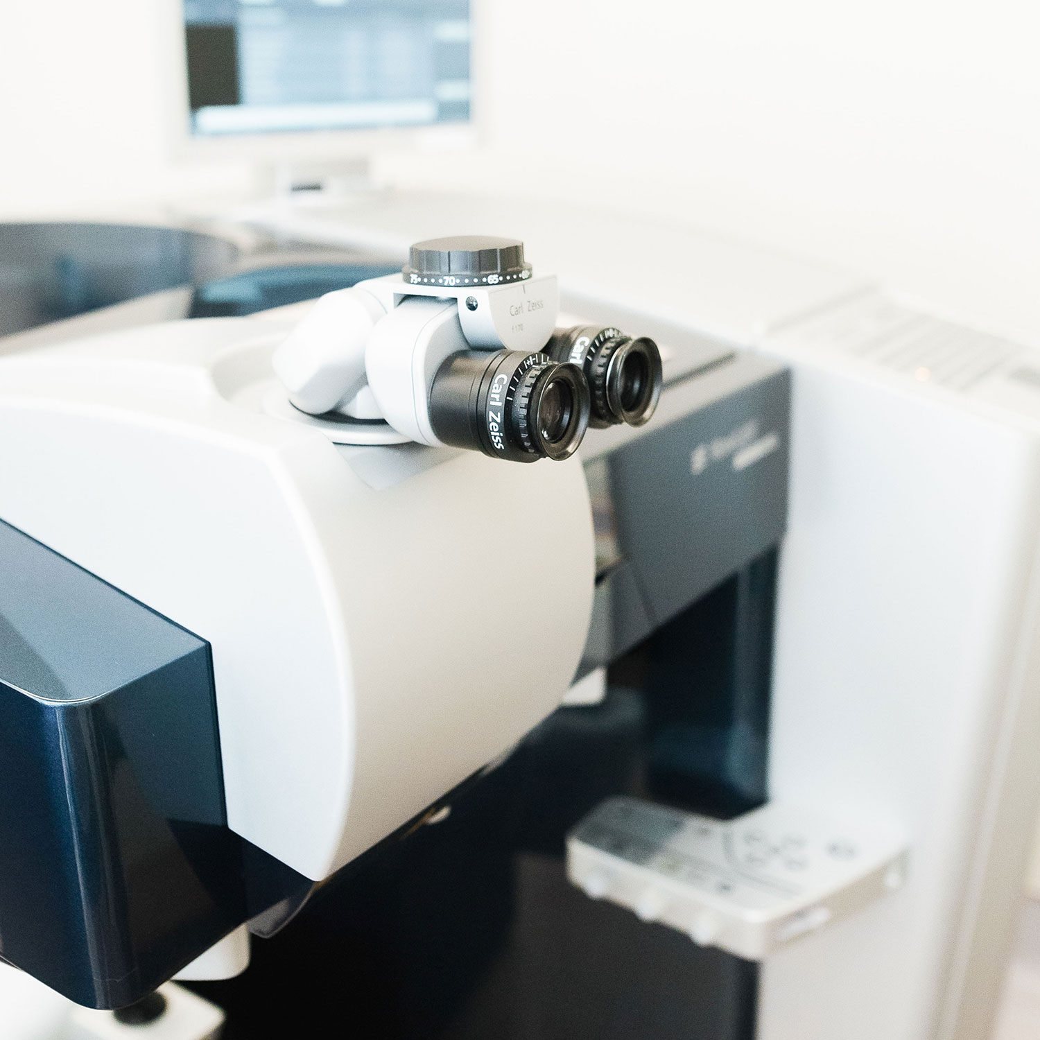 Clearsight LASIK and Lens uses a Wavelight EX500 Excimer laser which allows for both wavefront optimized treatments and topography-guided treatments. They offer precision engineering and great results.